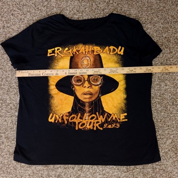 Erykah Badu Unfollow Me Tour 2023 Black Crewneck T-Shirt Women's Size M - Picture 3 of 10